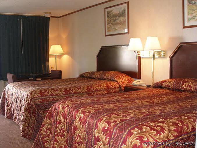 Red Carpet Inn Greensboro Ngoại thất bức ảnh
